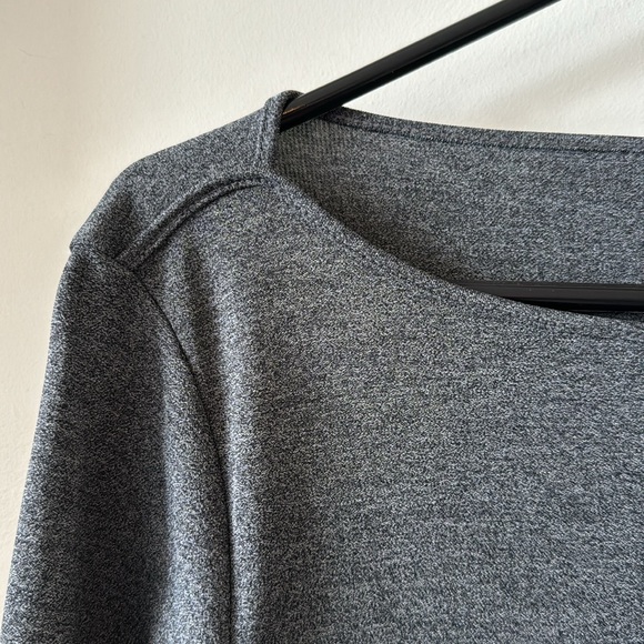 Like New Ann Taylor Scuba Tee - Picture 7 of 7